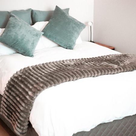 16 On Bree Luxury Studio Apartment With City Mountain Views 开普敦 外观 照片