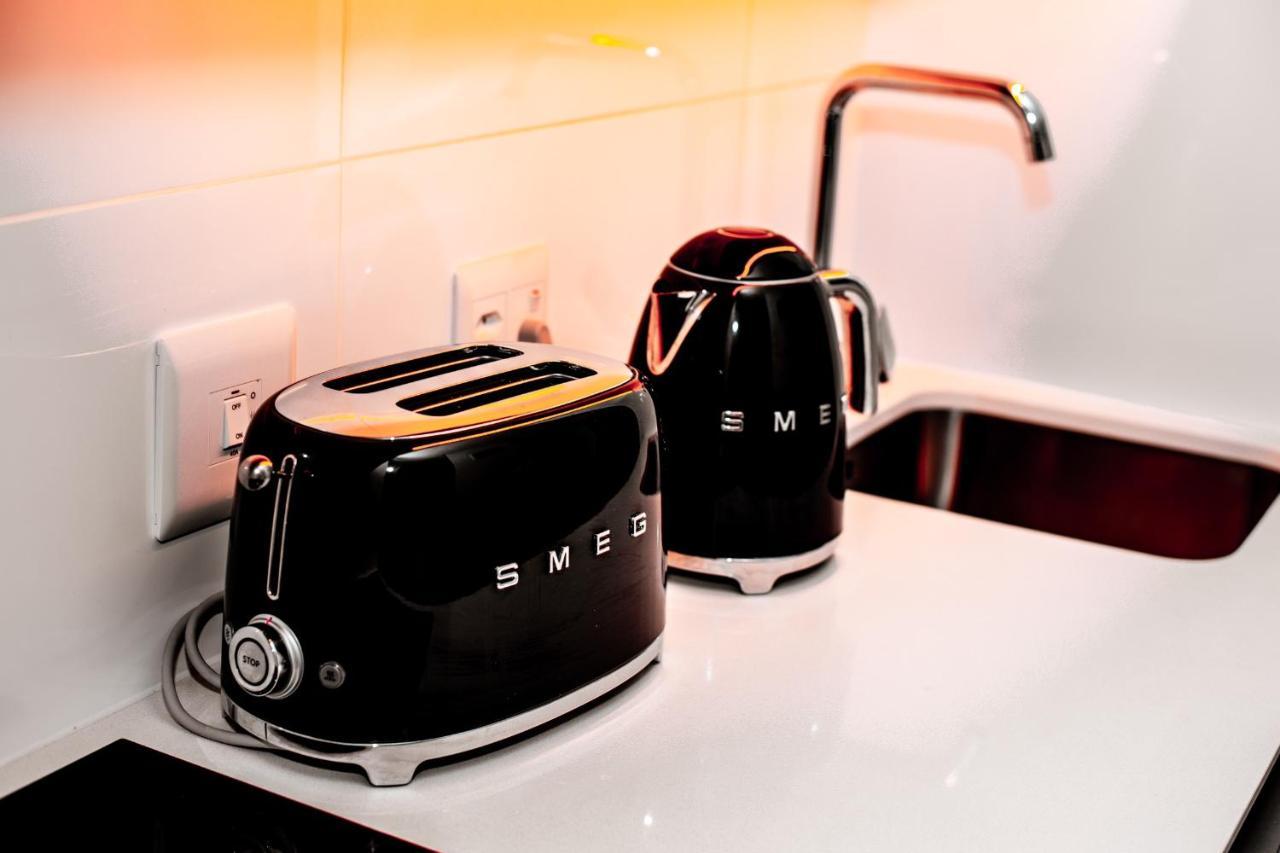 16 On Bree Luxury Studio Apartment With City Mountain Views 开普敦 外观 照片