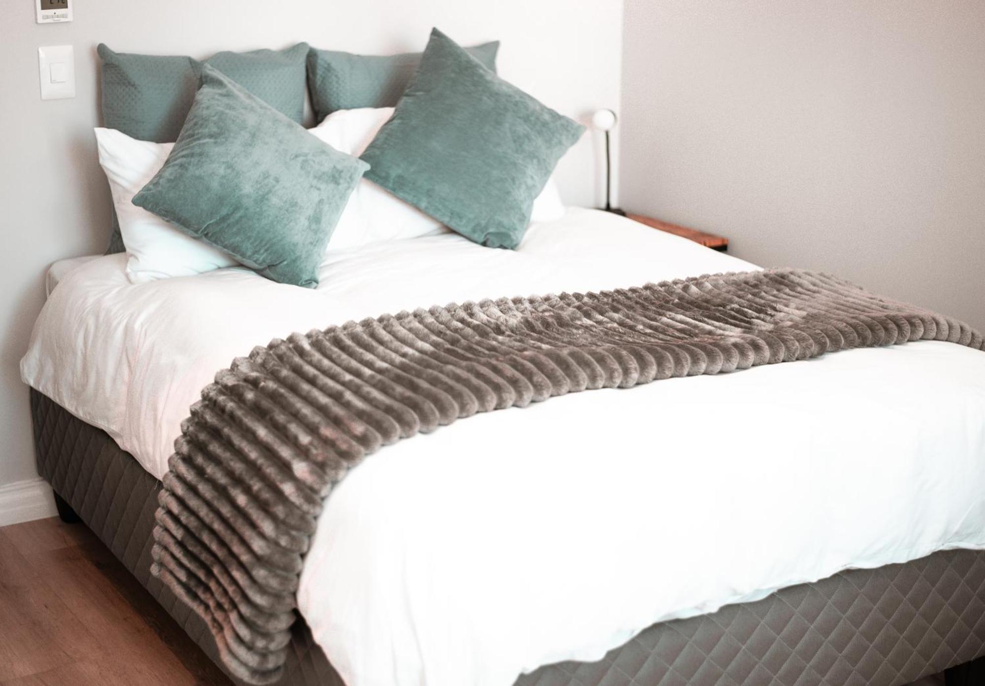 16 On Bree Luxury Studio Apartment With City Mountain Views 开普敦 外观 照片